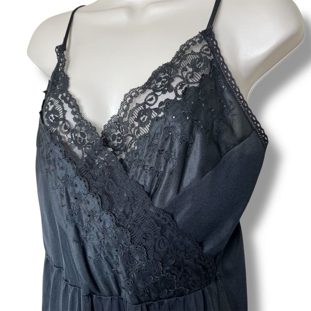 Vintage Black Lace Long Nightgown Surplice Neck Peignoir Women Size Small Nylon